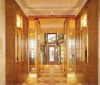 Vienna Comfort Aparthotel 3*,