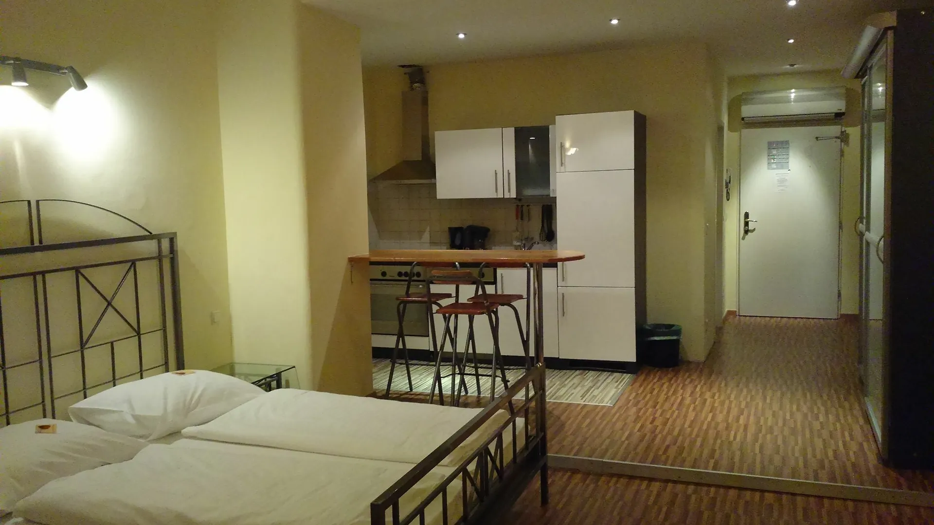 Vienna Comfort Aparthotel 3*,  Austria